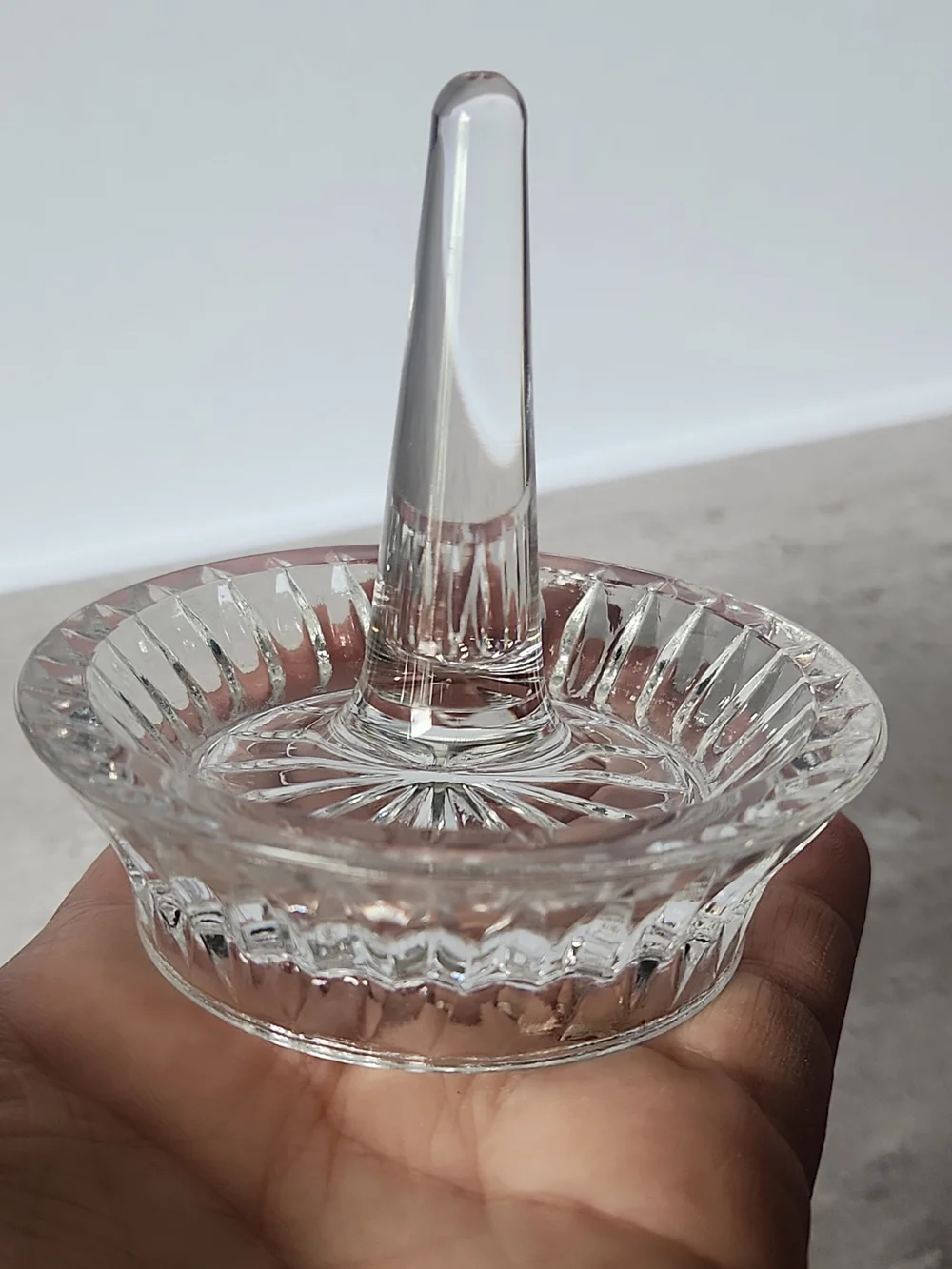 Clear Cut Crystal Glass Ring Holder Jewelry Stand - Clear